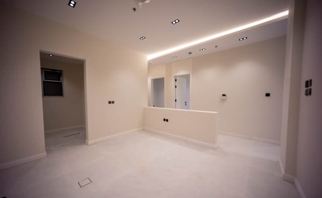 https://cdn.alnajdiah.com/public/real-estates/dd3ef215-7bbe-46e4-a19a-05e65dd6dfe7.jpeg